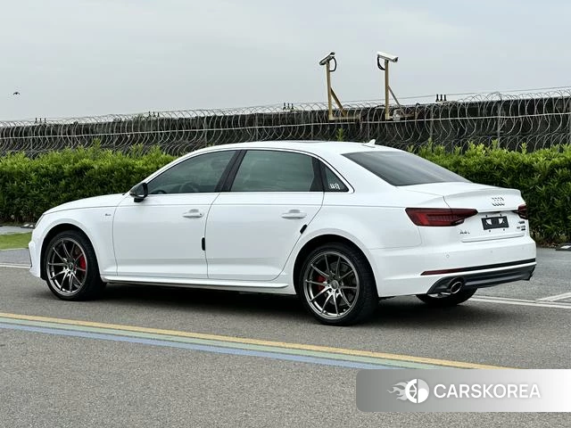 Audi A4L id 4236412 из Китая 20