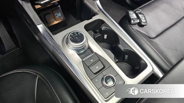 Ford Explorer 6th Generation id 4618501 из Кореи 33