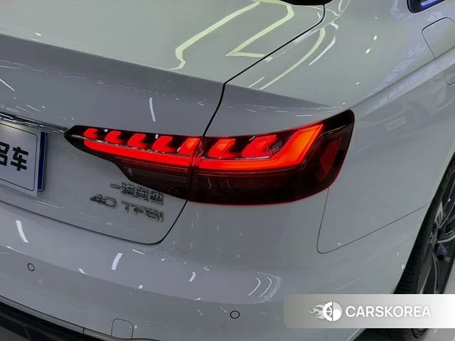 Audi A4L id 3857953 из Китая 18