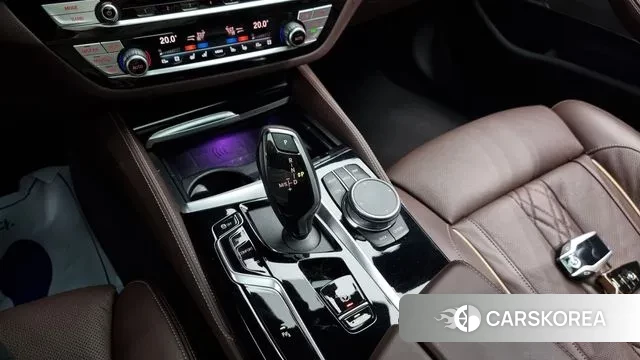 BMW 5 Series (G30) id 2964591 из Кореи 19