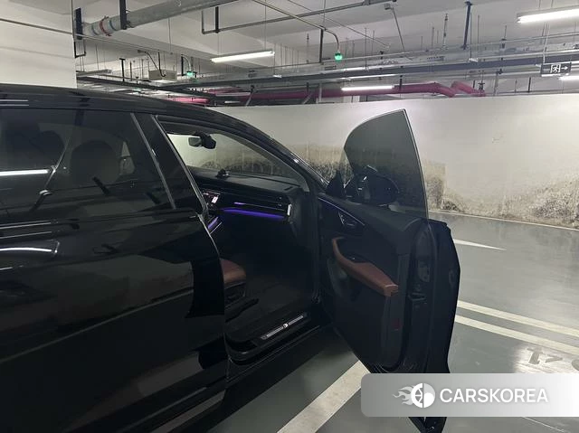 Audi Q8 id 4208485 из Китая 22