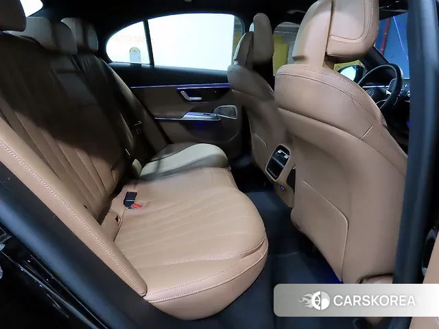 Mercedes-Benz E-Class W214 id 3523149 из Кореи 19