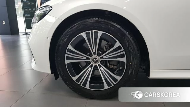 Mercedes-Benz E-Class W214 id 4739172 из Кореи 19