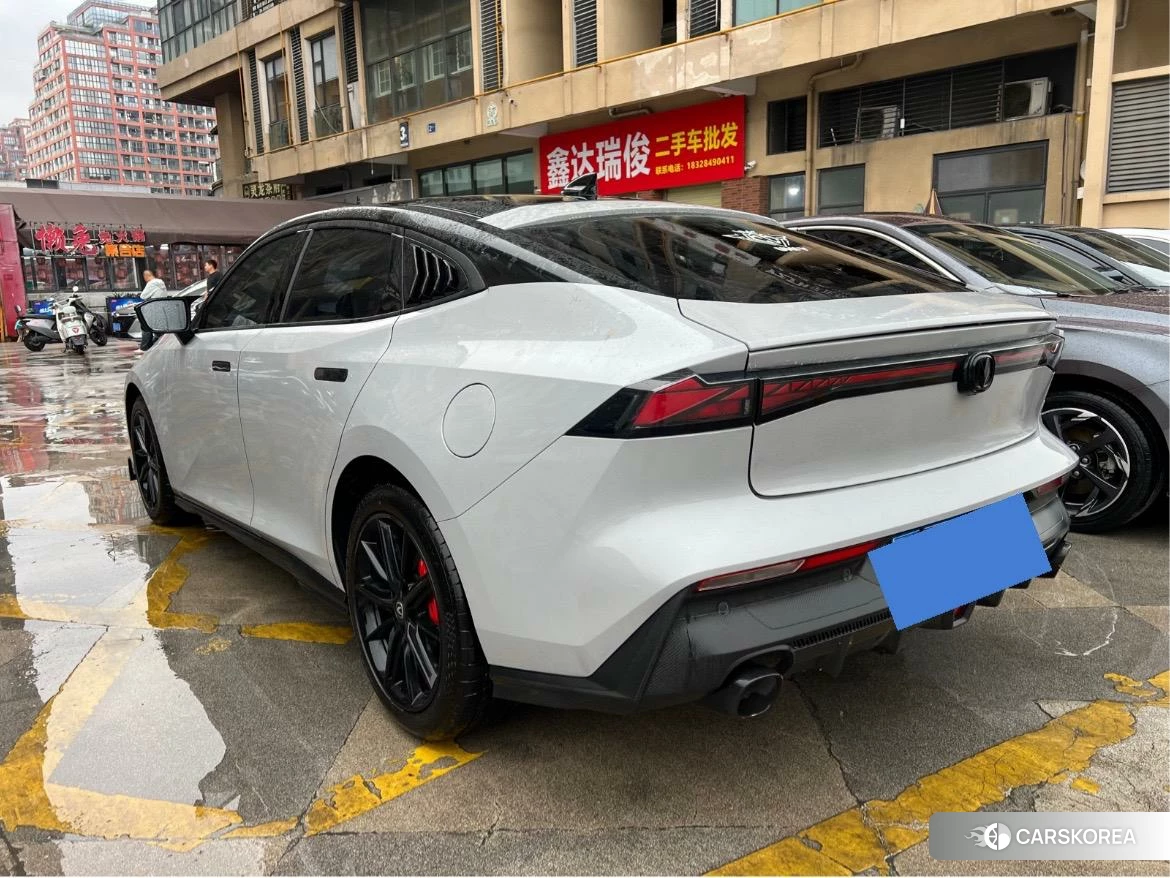 Chang'an UNI-V id 4499045 из Китая 14