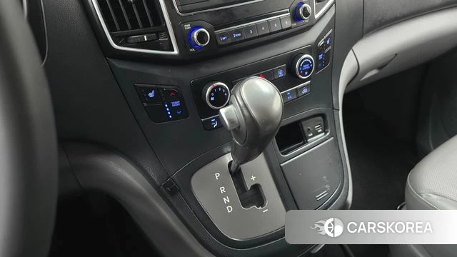 Hyundai The New Grand Starex id 4907837 из Кореи 29