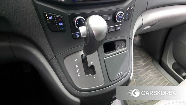 Hyundai The New Grand Starex id 3844277 из Кореи 19