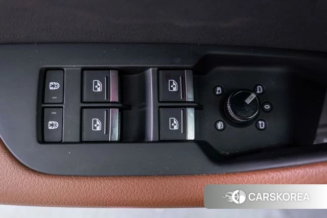 Audi A6L id 4275471 из Китая 24