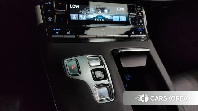 Hyundai The New Grandeur IG id 3053981 из Кореи 19