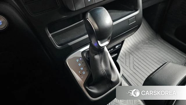 Hyundai Staria id 4324118 из Кореи 30