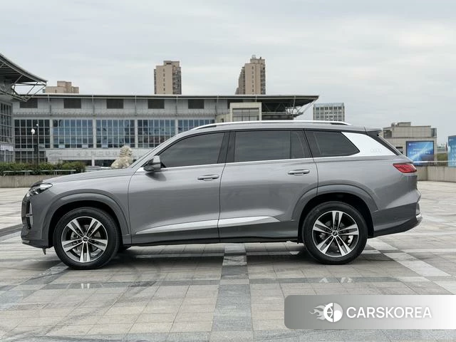 Audi Q6 id 4272790 из Китая 17