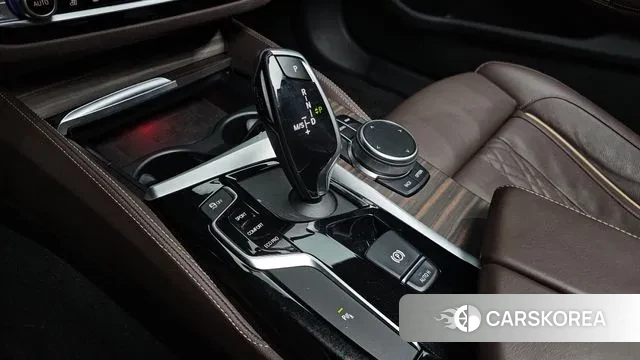 BMW 5 Series (G30) id 3703316 из Кореи 19