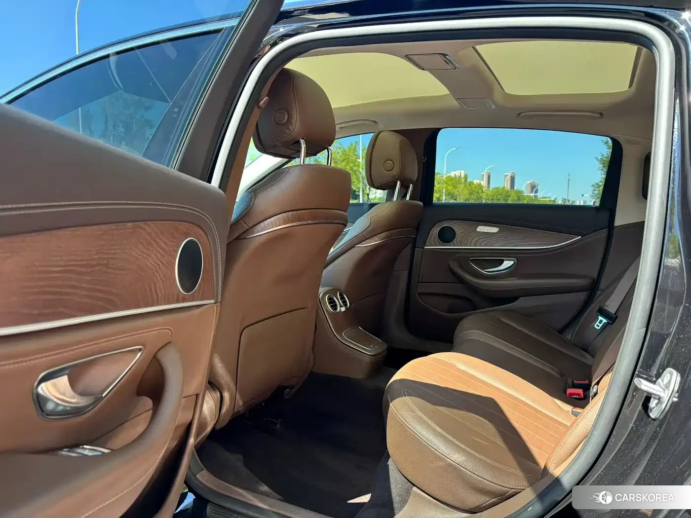Mercedes-Benz E-class New Energy id 4546287 из Китая 9