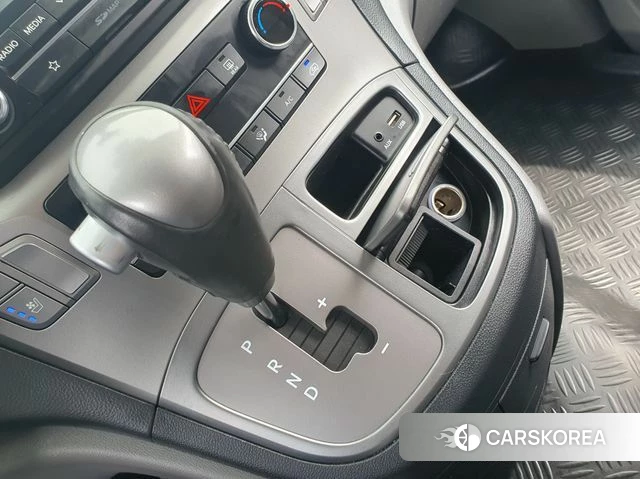 Hyundai The New Grand Starex id 3886227 из Кореи 18