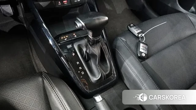 Kia Stonic id 3773121 из Кореи 19