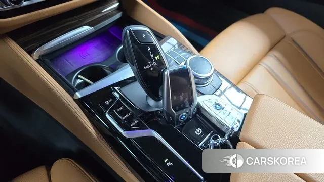 BMW 5 Series (G30) id 2894959 из Кореи 19