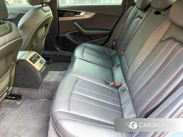 Audi A4L id 4374641 из Китая 14