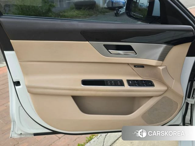 Jaguar XF (X260) id 4264306 из Кореи 19
