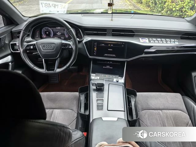 Audi A6L id 4241943 из Китая 9