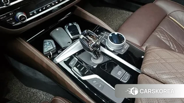 BMW 5 Series (G30) id 3391699 из Кореи 19