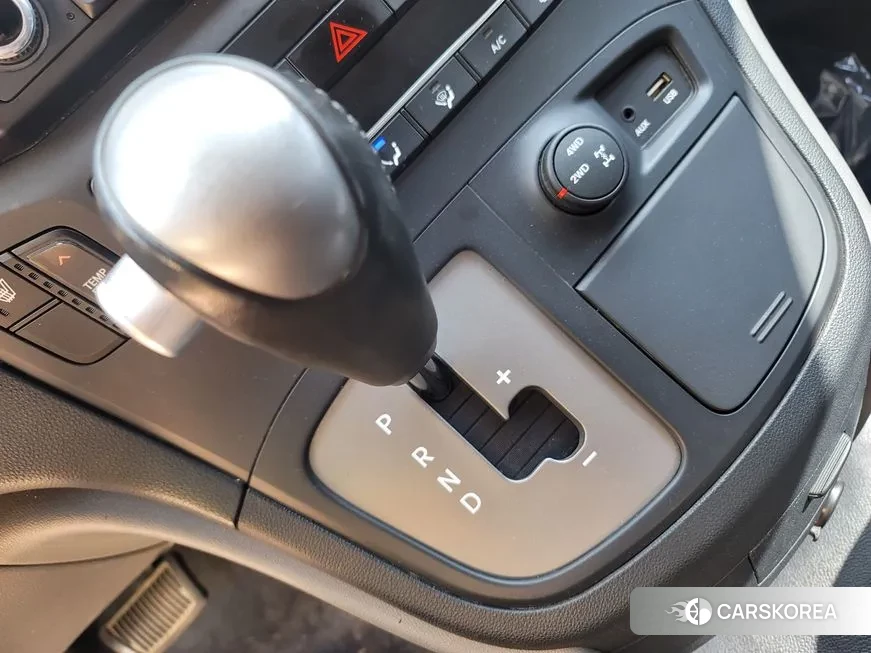 Hyundai The New Grand Starex id 1625655 из Кореи 19