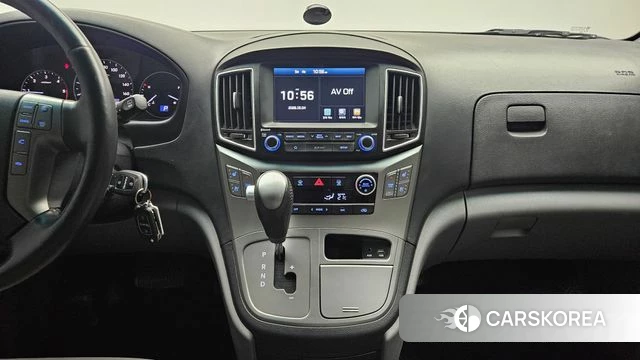 Hyundai The New Grand Starex id 4285491 из Кореи 19