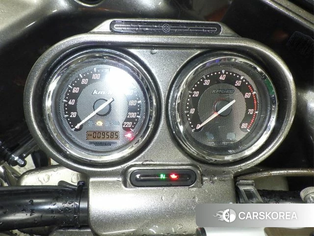 Проданный Harley-Davidson Road Glide FLTRXSE1800 CVO id 4193784 из Японии, фото 33