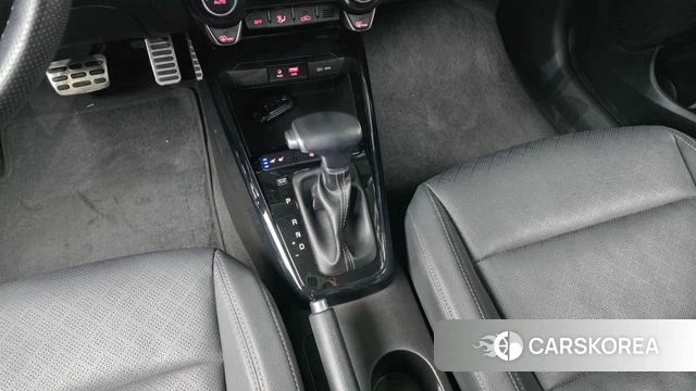 Kia Stonic id 3813912 из Кореи 19