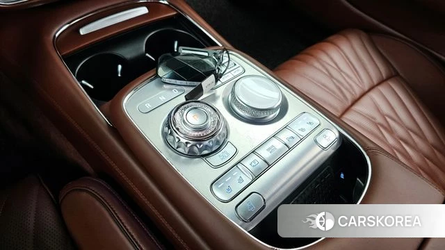 Genesis G90 (RS4) id 3922027 из Кореи 19