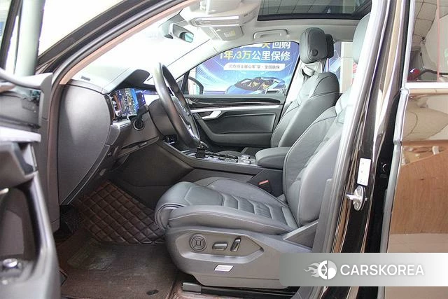 Volkswagen Touareg id 4211617 из Китая 17