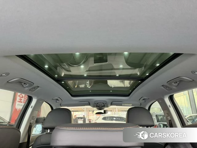 Audi Q5L id 3882642 из Китая 21