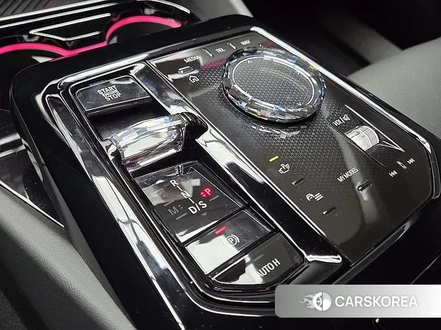 BMW 5 Series (G60) id 3570569 из Кореи 19