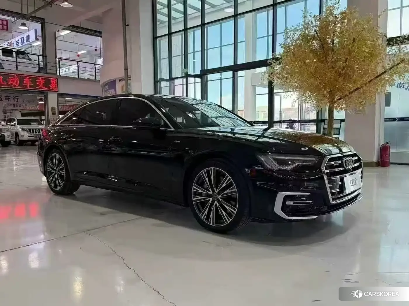 Audi A6L id 4634765 из Китая 9