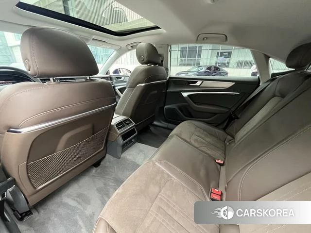 Audi A7L id 4341729 из Китая 12