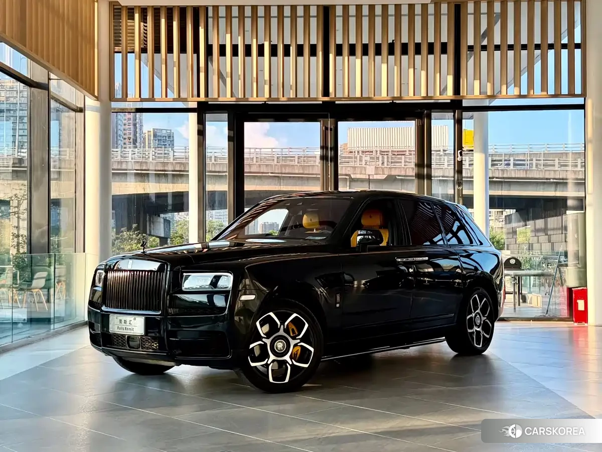 Rolls-Royce Cullinan id 4554076 из Китая 9