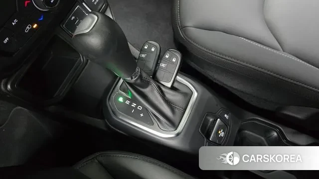 Jeep Renegade id 3294537 из Кореи 19