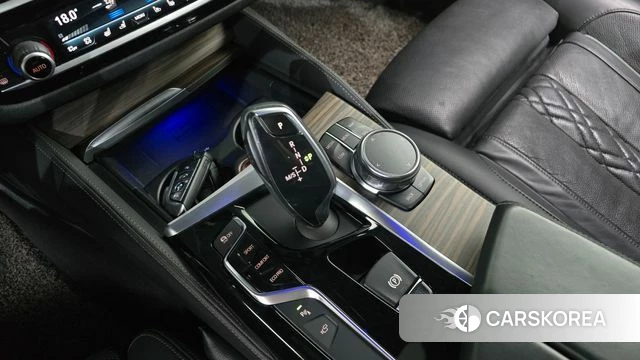 BMW 5 Series (G30) id 4331787 из Кореи 19