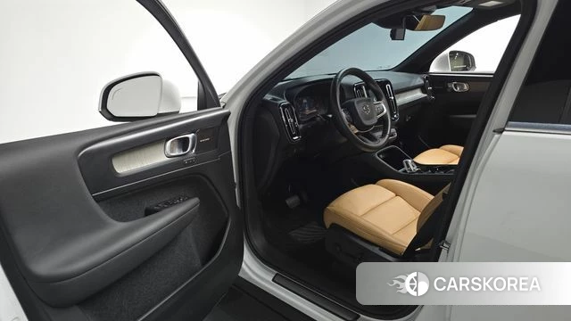 Volvo XC40 id 4672215 из Кореи 32