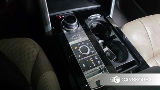 Land Rover Discovery 5 id 4647745 из Кореи 35