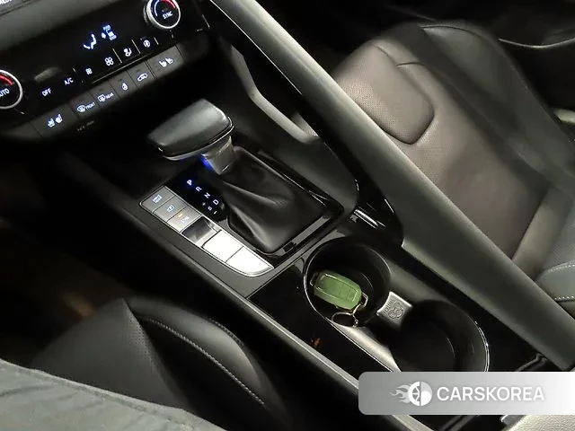 Hyundai Avante Hybrid (CN7) id 3022377 из Кореи 19