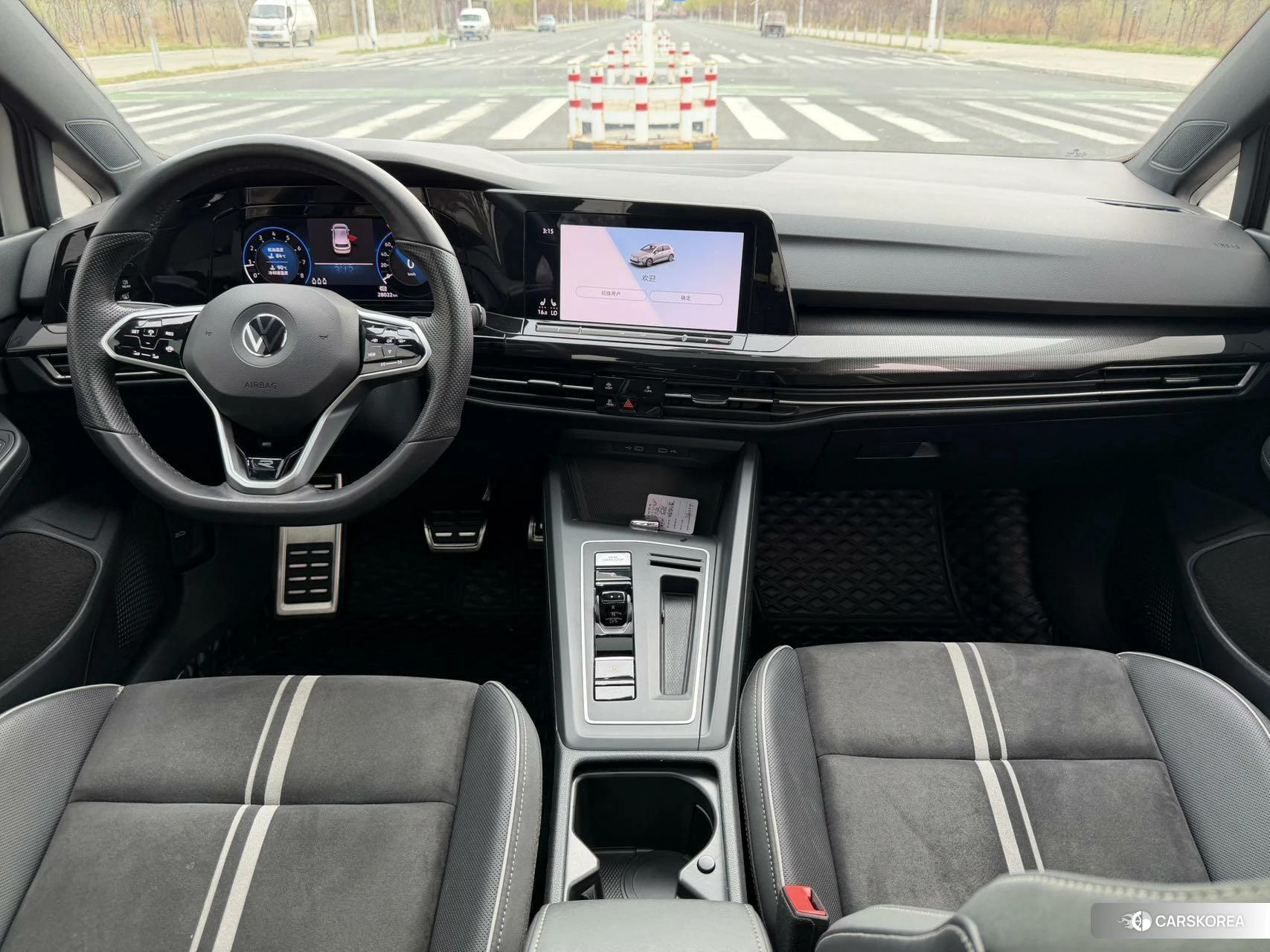 Volkswagen Golf id 4413379 из Китая 23
