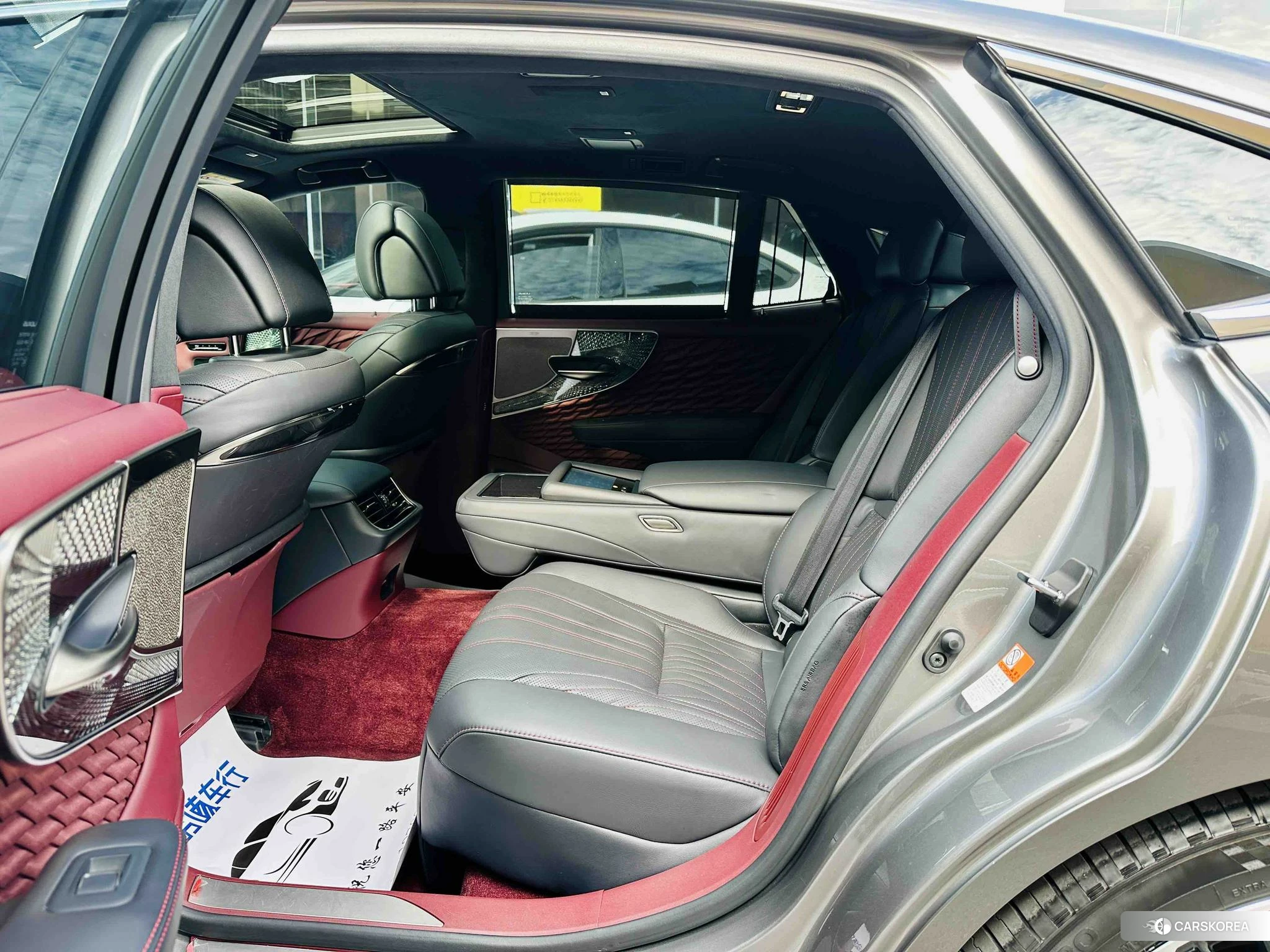 Lexus LS id 4426881 из Китая 14