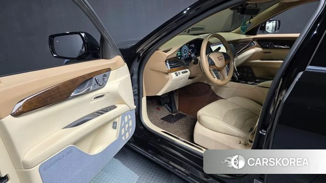 Cadillac CT6 id 4294047 из Кореи 37