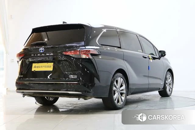 Toyota Saina id 4257545 из Китая 19
