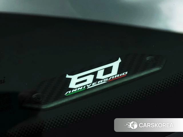Lamborghini Urus id 4239502 из Китая 27