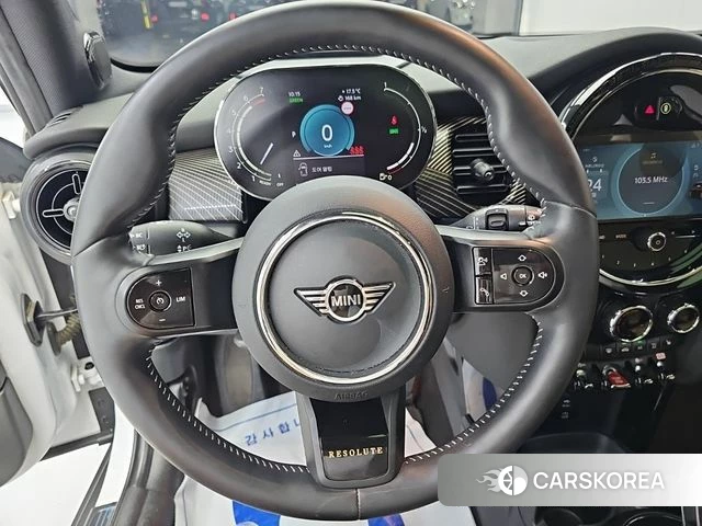 Mini Cooper S id 4630687 из Кореи 17
