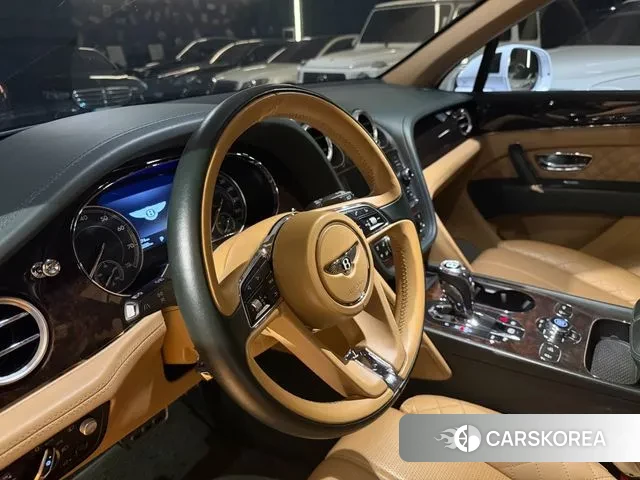 Bentley Bentayga id 3476742 из Кореи 16