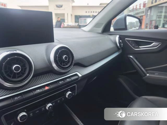 Audi Q2L id 4301656 из Китая 18