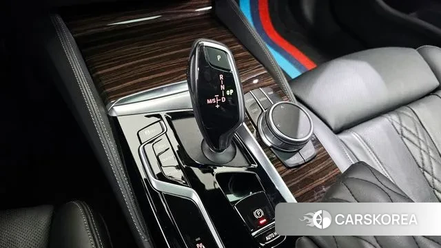 BMW 5 Series (G30) id 3493022 из Кореи 19