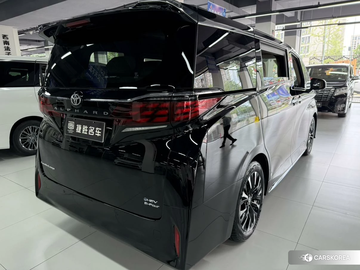 Toyota Elfa id 4441129 из Китая 9