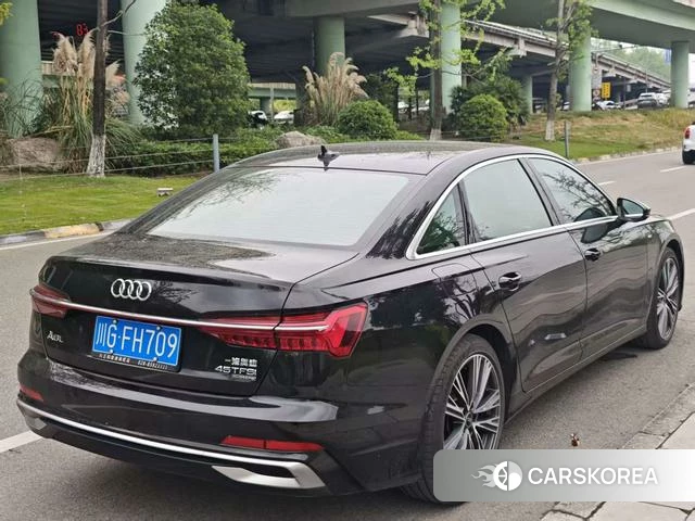 Audi A6L id 4328627 из Китая 25